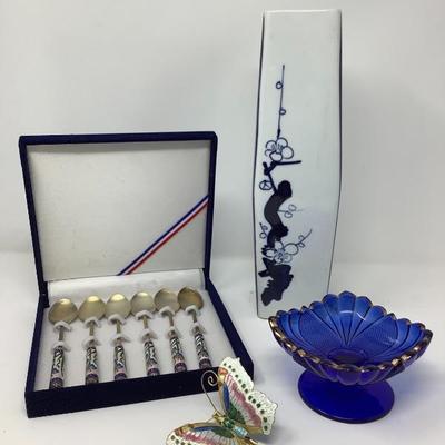 030:  Blue  CloisonnÃ© Spoon Set, Decorative Butterffly Clips and Vase