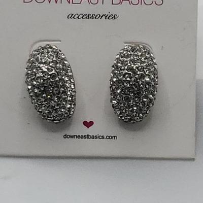 Silver and clear stone fashion earings