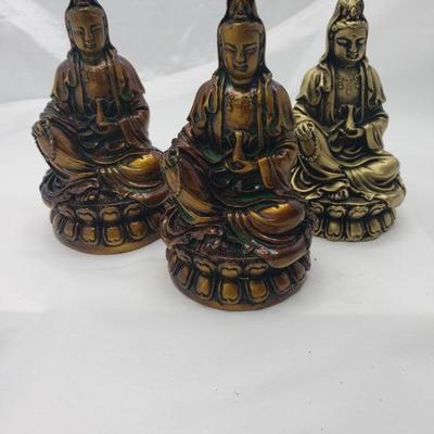 Set of 3 statues