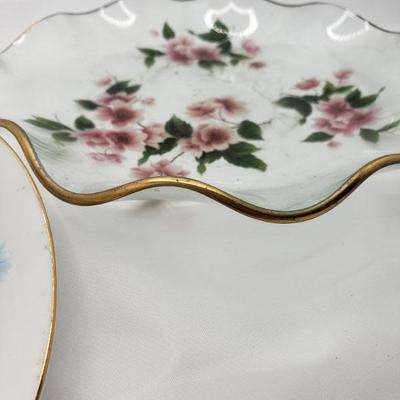 Set or two small plates floral print