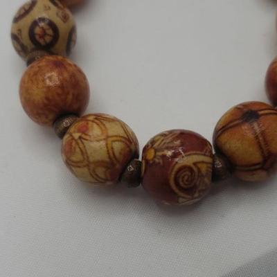 Wood beaded bracelet
