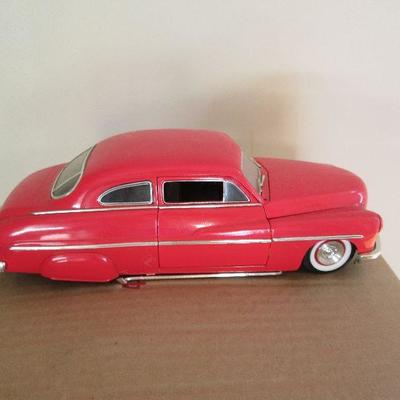 Red ERTL 1951 Mercury