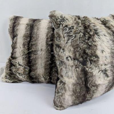 2 Fur Pillow Brown/Cream - New