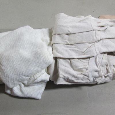 Item 195 - Various sizes of Long Underwear