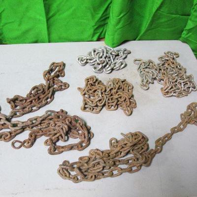 Various Sizes Of Chain