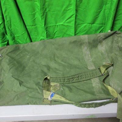 Item 14 - Military Duffle Bag Rucksack