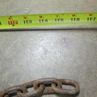 Various Sizes Of Chain