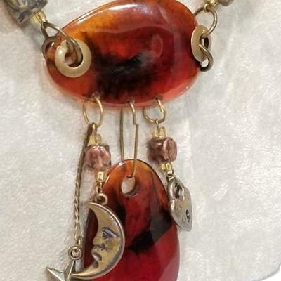 Fashion necklace