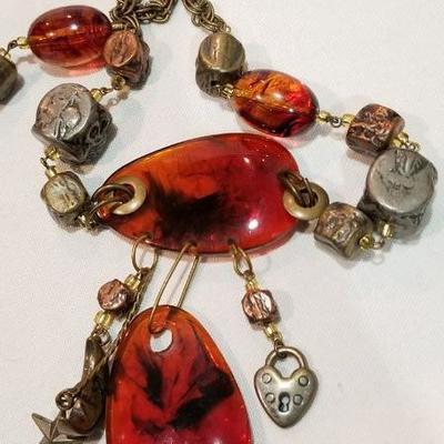 Fashion necklace