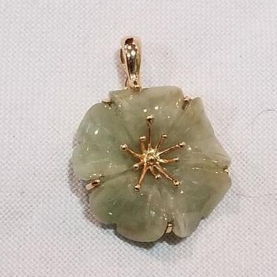 14k Jade pendant