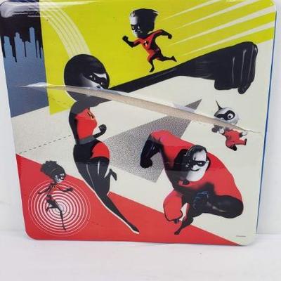 Incredibles Kids Table and 2 Chairs, Table has Big Cut as Shown