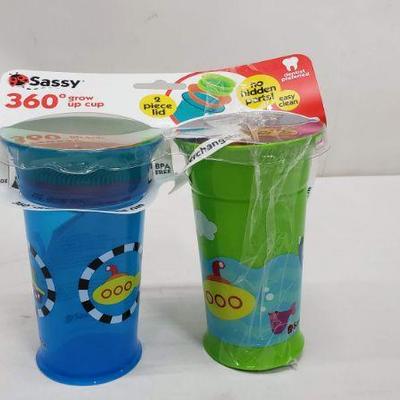 Sassy 360 Degree Grow Up Cup, 2 Piece Lid, No Hidden Parts, Pkg Open - New