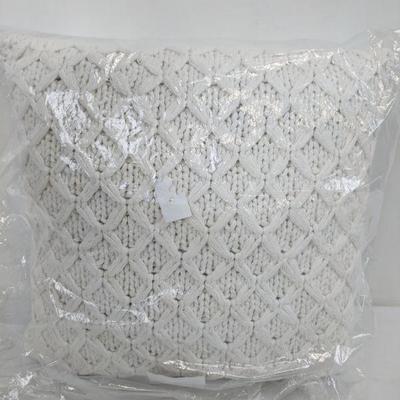 Dynasty White Knit Pillow 18