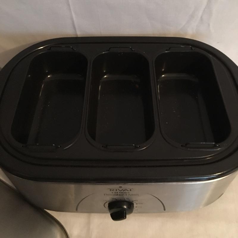 Lot 42 Rival 18 Quart Roaster Oven and Pots