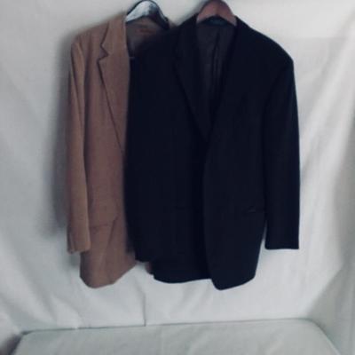 Lot 86 - Menâ€™s Clothing and More 