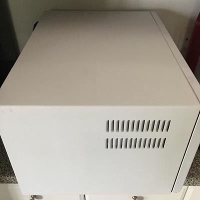 Lot 36 - Panasonic Microwave 