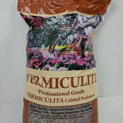 Vermiculite Professional Grade Soil Conditioner, 8 Qt - New