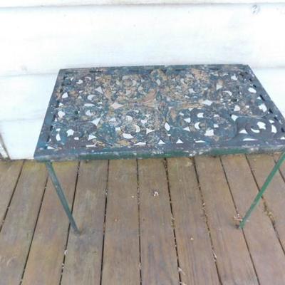 Metal Garden Stand or Table 28