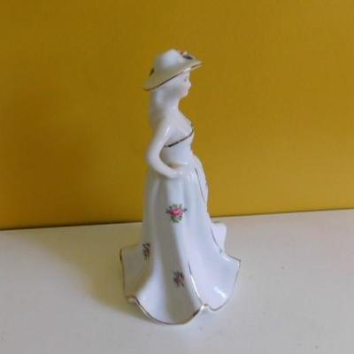 KPM Eagle and Scepter Porcelain Figurine Garden Dress