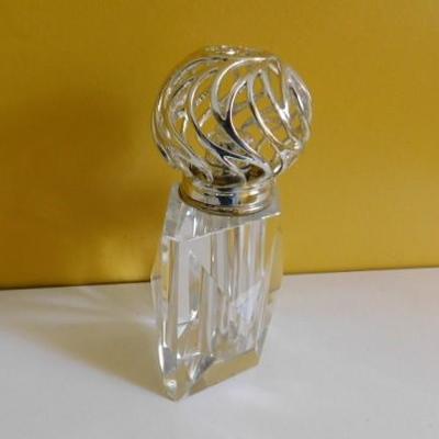 Beautiful Cut Crystal Oil Lamp 6