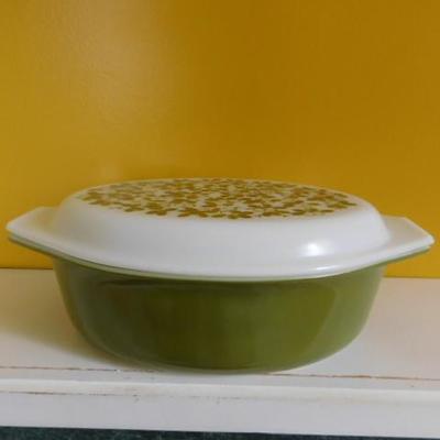 Vintage Pyrex Baking Dish with Painted Lid 13