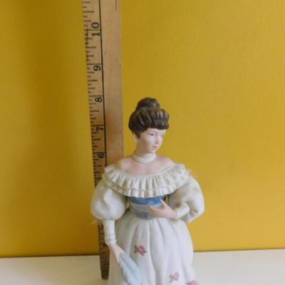 HOMCO Porcelain Figurine Victorian Lady 8