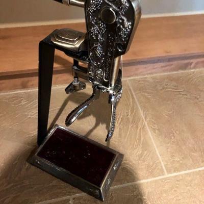 Vintner's Reserve wine bottle opener.