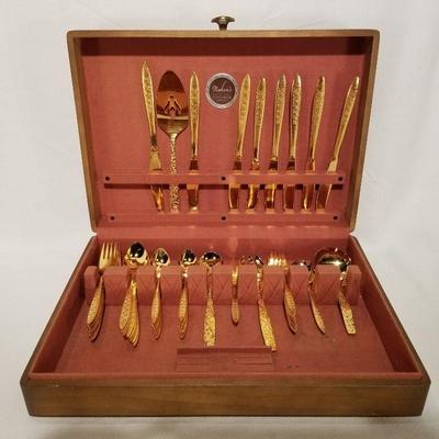 American Golden Heritage Flatware Service for Eight in Box