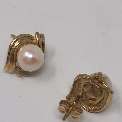 247: Pearl earrings and Choker 