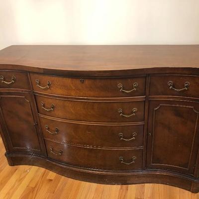 009: Vintage Dining Buffet