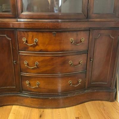 010:  Vintage Dining  Hutch 