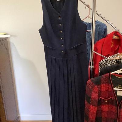 106: Ladyâ€™s Dresses and Jackets