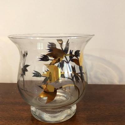 222:  Finer Crystal Pieces