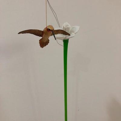 099:  Glass Flowers and other Decor Items. 