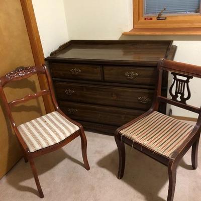 210: Bassett Vintage Dresser and Two Chairs