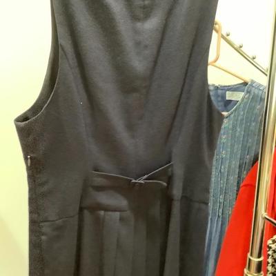 106: Ladyâ€™s Dresses and Jackets