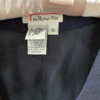 106: Ladyâ€™s Dresses and Jackets