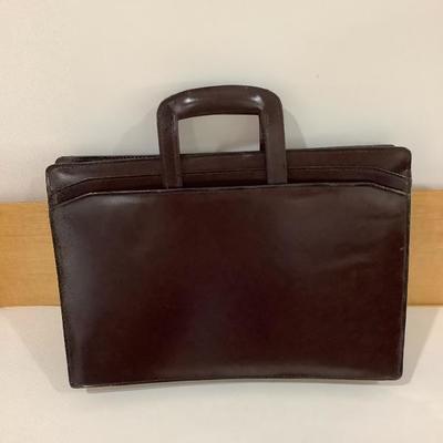 110: Reisenthel Totes and  Heavy Duty Carrying Cases and Portfolios 