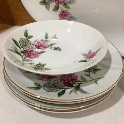 201: Meiio China and Other Fine Porcelain China 