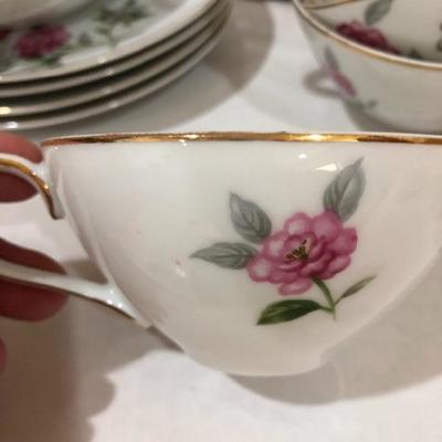 201: Meiio China and Other Fine Porcelain China 