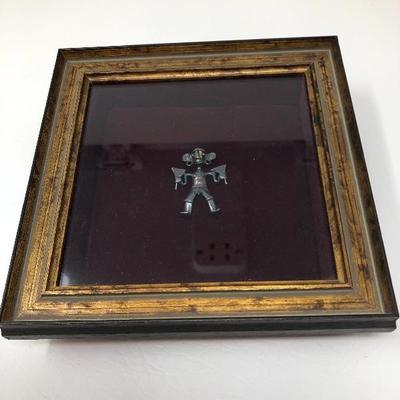 090:   Sun Pacific Serving Trays, Serving Spoons, Shadowbox Art and Shell Panda
