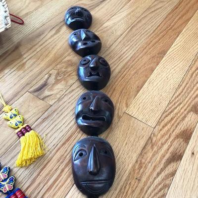 224:  Korean and South African Art