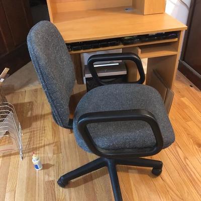 048:  Small Desk/Chair With Lots of Office Supplies 
