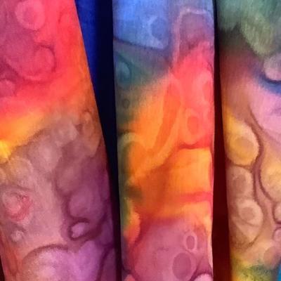 104: Ladyâ€™s Scarfs
