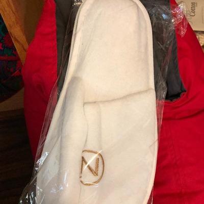 206:   Bathroom Towels, Beauty Supplies, and Misc. Items