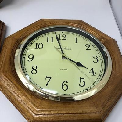 091: Three Vintage  Quartz Wall Clocks