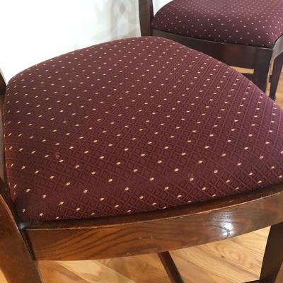008:  Antique Clawfoot Dining Table with 6 Chairs 