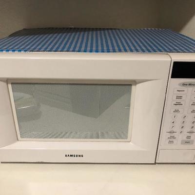 239:  Samsung Microwave