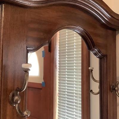 112: Vintage Entry Rack 