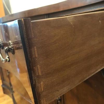 009: Vintage Dining Buffet